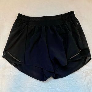 Lululemon Hotty Hot 4”